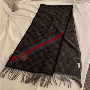 NWT Gucci angora scarf